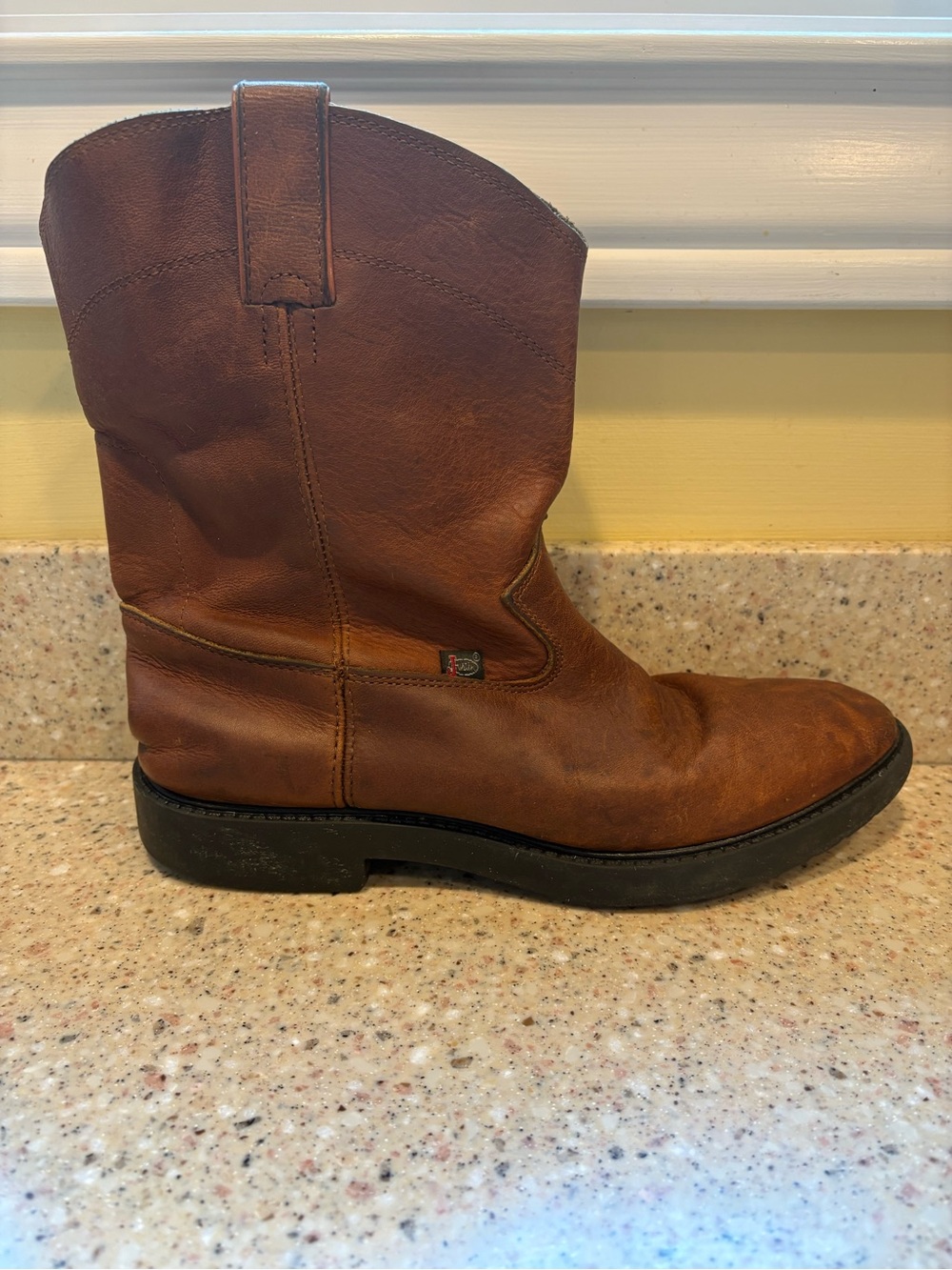 Big Kids Classic Justin Boots Pull-On Leather Roper Work Boot, Size 5D, #4780Y